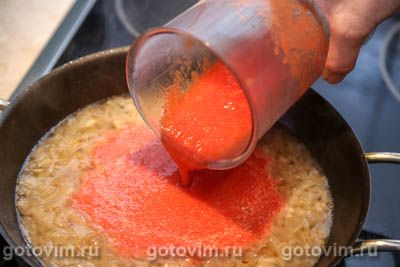 Рыбные котлеты в томатном соусе с вином