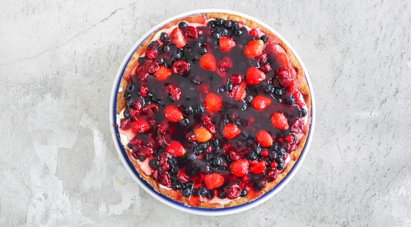 Классический тирольский пирог с ягодами (ягодный пирог), пошаговый рецепт с фото на 390 ккал