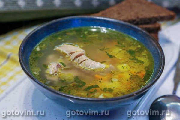 Суп из свиных ребрышек с солеными огурцами
