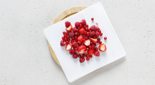 Молочный пирог с ягодами, пошаговый рецепт с фото на 277 ккал