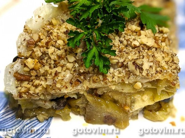 Баклажаны, запеченные с сыром, оливками и грецкими орехами