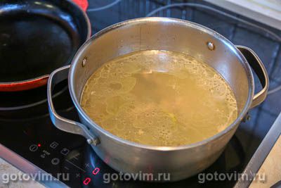 Суп гороховый с кабачками