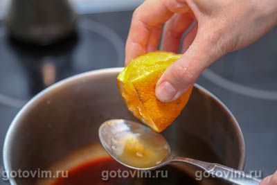 Утка, запеченная в рукаве с глазурью из соевого соуса с медом и апельсиновым соком