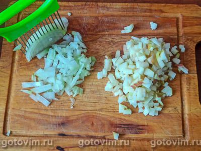 Салат из зеленого горошка с яблоками в тарталетках из слоеного теста