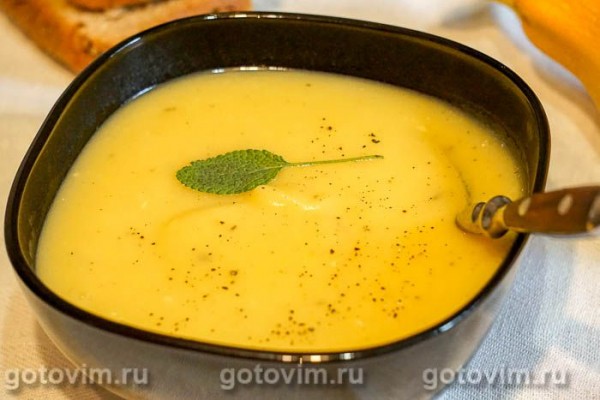Суп из кабачков с картофелем и шалфеем