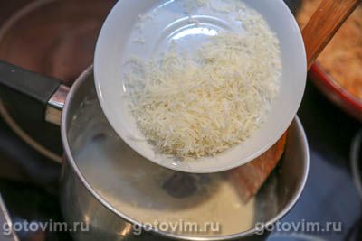 Мидии с сырным соусом бешамель, запеченные в раковинах