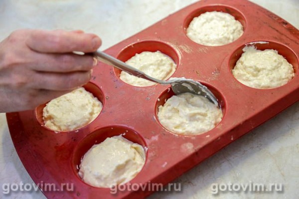 Творожные кексы с кокосовой стружкой в формочках