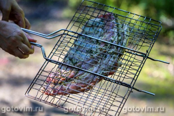 Бараньи ребрышки в мятном маринаде на мангале