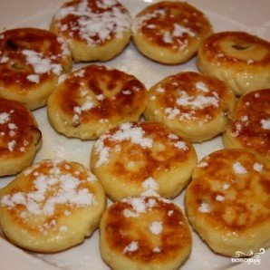 Сырники с изюмом (без яиц)