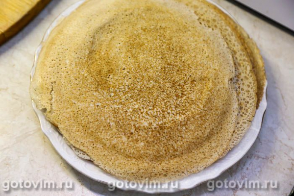 Шаурма в блине с курицей и овощами