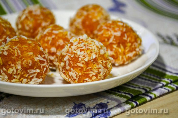 Морковные конфеты с кокосовой стружкой