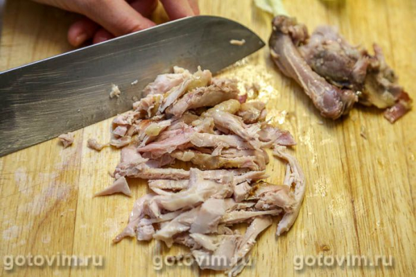 Шаурма в блине с курицей и овощами