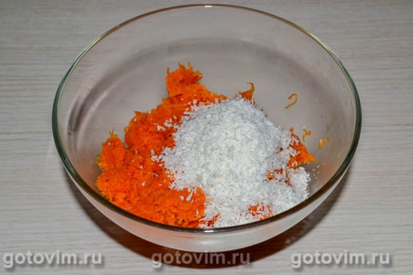 Морковные конфеты с кокосовой стружкой