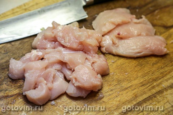 Поке с курицей, манго и авокадо