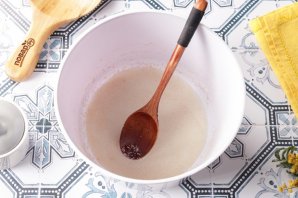 Рогалики с корицей и орехами