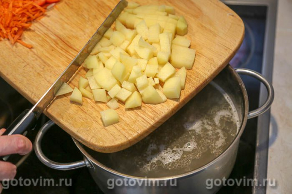 Суп из говядины с пекинской капустой и чили
